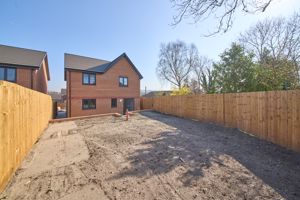 Photo 16- click for photo gallery